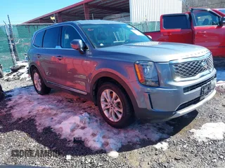 2020 Kia Telluride LX with VIN 5XYP2DHC9LG007462, listed as a IAAI auction lot 41531017 with 89,330 mi miles and . Bid and sale history available at carsss.com. Image 1.