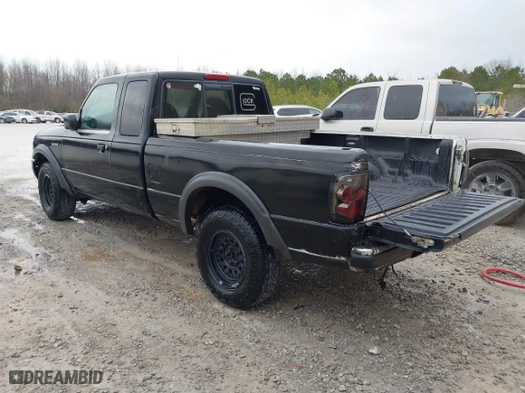 2003 Ford Ranger XL Fleet with VIN 1FTZR45E53TA32809, listed as a IAAI auction lot 41717709 with 186,845 mi miles. Bid and sale history available at carsss.com. Image 3.