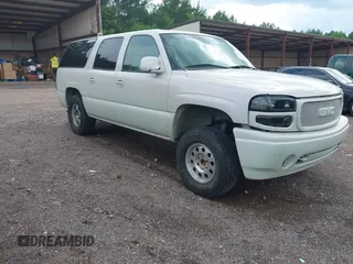 2001 GMC Yukon XL SLT z VIN 3GKFK16T11G223371, wystawiony jako IAAI lot #42311978 z przebiegiem 262 390 mil mil oraz . Historia ofert i sprzedaży dostępna na DreamBid. Obrazek 1.