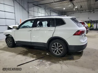 2019 Volkswagen Tiguan SE with VIN 3VV2B7AX6KM005759, listed as a Copart auction lot 43954805 with 69,206 mi miles and Salvage Title. Bid and sale history available at carsss.com. Image 2.