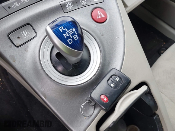 2015 Toyota Prius Four with VIN JTDKN3DU0F0428944, listed as a IAAI auction lot 42043343 with 166,843 mi miles. Bid and sale history available at carsss.com. Image 11.