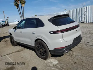 2024 Porsche Cayenne с VIN WP1AA2AY5RDA13168, выставлен на аукционе Copart как лот 50158205 с пробегом 4 568 миль миль и Списание • Salvage title. История ставок и продаж доступна на DreamBid. Изображение 2.