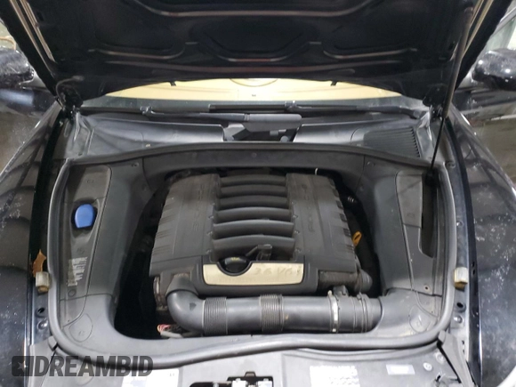 2009 Porsche Cayenne z VIN WP1AA29P99LA04751, wystawiony jako Copart lot #45877405 z przebiegiem Nie podano mil oraz Szkoda całkowita • Salvage title. Historia ofert i sprzedaży dostępna na DreamBid. Obrazek 12.