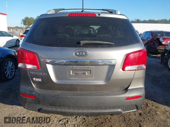 2012 Kia Sorento LX with VIN 5XYKTDA23CG297268, listed as a IAAI auction lot 41427273 with 195,578 mi miles. Bid and sale history available at carsss.com. Image 16.