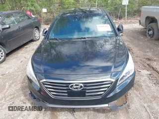 2015 Hyundai Sonata 2.0T Sport with VIN 5NPE34AB2FH068154, listed as a IAAI auction lot 42085654 with 77,824 mi miles. Bid and sale history available at carsss.com. Image 12.