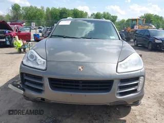 2008 Porsche Cayenne S z VIN WP1AB29P48LA44473, wystawiony jako IAAI lot #42273368 z przebiegiem 181 076 mil mil oraz . Historia ofert i sprzedaży dostępna na DreamBid. Obrazek 12.