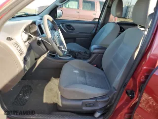 2005 Ford Escape XLT with VIN 1FMYU03165KB93273, listed as a Copart auction lot 43254685 with 252,446 mi miles and Salvage Title. Bid and sale history available at carsss.com. Image 7.