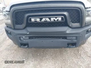 2020 Ram 1500 Warlock z VIN 1C6RR7GG3LS140875, wystawiony jako IAAI lot #41813678 z przebiegiem 67 319 mil mil oraz . Historia ofert i sprzedaży dostępna na DreamBid. Obrazek 6.