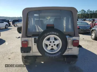 1995 Jeep Wrangler S with VIN 1J4FY19P4SP297464, listed as a Copart auction lot 82138474 with 177,010 mi miles and Clean Title. Bid and sale history available at carsss.com. Image 6.