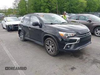 2018 Mitsubishi Outlander SEL z VIN JA4AR4AW7JZ029250, wystawiony jako IAAI lot #42103946 z przebiegiem 28 889 mil mil oraz . Historia ofert i sprzedaży dostępna na DreamBid. Obrazek 1.