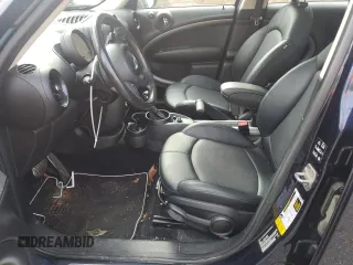 2016 MINI Countryman S with VIN WMWZC5C51GWU19983, listed as a Copart auction lot 51119195 with 117,881 mi miles and Clean Title. Bid and sale history available at DreamBid. Image 7.
