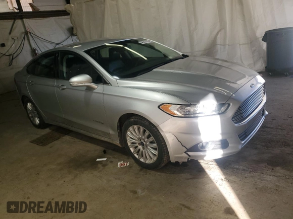 2013 Ford Fusion SE Hybrid with VIN 3FA6P0LU6DR193755, listed as a Copart auction lot 48510635 with 165,795 mi miles and Salvage Title. Bid and sale history available at DreamBid. Image 4.