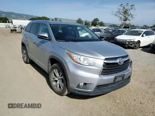 2015 Toyota Highlander XLE z VIN 5TDJKRFH1FS216509, wystawiony jako Copart lot #54722535 z przebiegiem 150 873 mil mil oraz Szkoda całkowita • Salvage title. Historia ofert i sprzedaży dostępna na DreamBid. Obrazek 14.