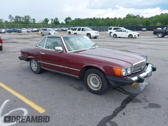 1985 Mercedes-Benz 380 z VIN WDBBA45C0FA026342, wystawiony jako IAAI lot #42197536 z przebiegiem 116 373 mil mil oraz . Historia ofert i sprzedaży dostępna na DreamBid. Obrazek 1.