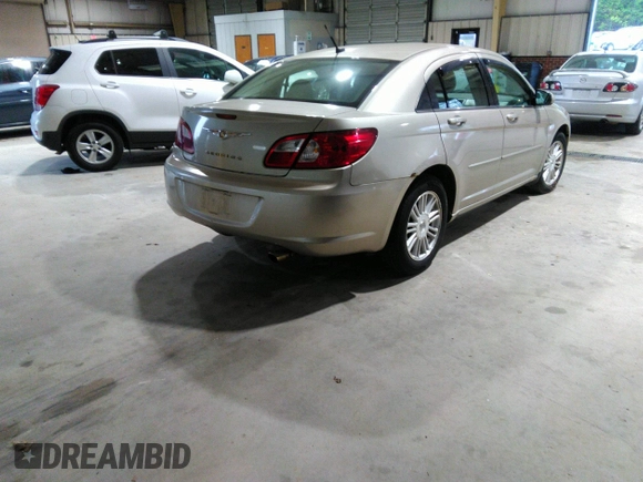 2007 Chrysler Sebring Touring with VIN 1C3LC56K27N560582, listed as a IAAI auction lot 42018640 with 110,076 mi miles and . Bid and sale history available at DreamBid. Image 4.