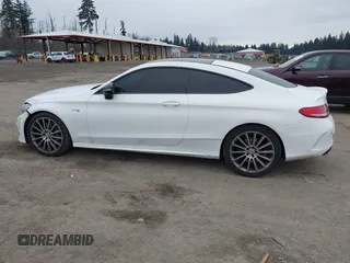 2017 Mercedes-Benz C 43 AMG with VIN WDDWJ6EB5HF489885, listed as a IAAI auction lot 41622994 with 77,547 mi miles and . Bid and sale history available at carsss.com. Image 14.