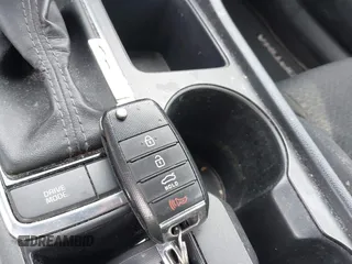 2016 Kia Optima LX with VIN KNAGT4L33G5107444, listed as a IAAI auction lot 41971006 with 174,997 mi miles. Bid and sale history available at carsss.com. Image 11.