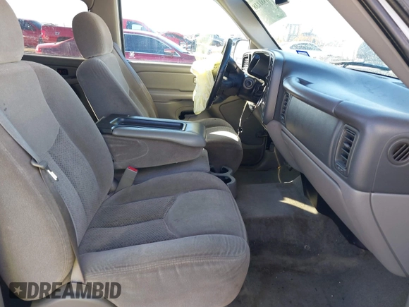 2004 Chevrolet Tahoe LT z VIN 1GNEC13Z44R323201, wystawiony jako IAAI lot #41481138 z przebiegiem 216 869 mil mil oraz . Historia ofert i sprzedaży dostępna na DreamBid. Obrazek 5.
