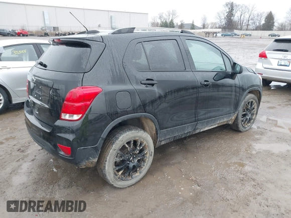2022 Chevrolet Trax LT with VIN KL7CJPSM5NB525079, listed as a IAAI auction lot 41835898 with 45,432 mi miles and . Bid and sale history available at carsss.com. Image 4.