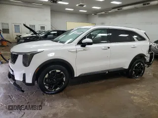 2024 Kia Sorento S z VIN 5XYRLDJC5RG260643, wystawiony jako Copart lot #43826985 z przebiegiem 14 554 mil mil oraz Nie do naprawy • Non repairable. Historia ofert i sprzedaży dostępna na DreamBid. Obrazek 1.