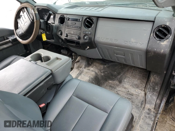 2016 Ford F-250 XLT with VIN 1FT7X2B67GEA84340, listed as a Copart auction lot 46098355 with 176,549 mi miles and Non repairable. Bid and sale history available at DreamBid. Image 8.