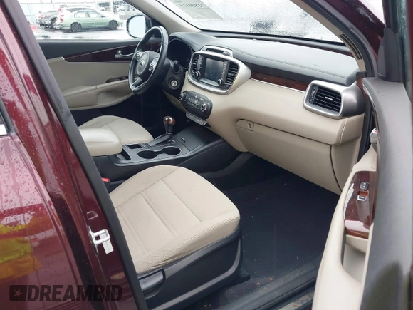 2018 Kia Sorento LX with VIN 5XYPG4A34JG347093, listed as a IAAI auction lot 41809115 with 106,494 mi miles. Bid and sale history available at carsss.com. Image 5.