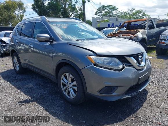 2015 Nissan Rogue SV with VIN 5N1AT2MT5FC852228, listed as a IAAI auction lot 41915519 with 296,091 mi miles. Bid and sale history available at carsss.com. Image 1.