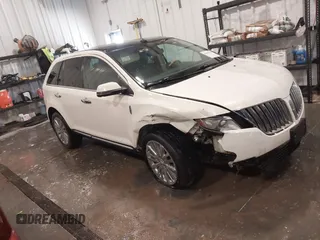2013 Lincoln MKX with VIN 2LMDJ8JK4DBL60499, listed as a IAAI auction lot 41816339 with 132,061 mi miles. Bid and sale history available at carsss.com. Image 1.