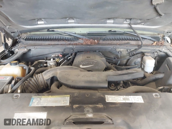 2001 Chevrolet Suburban LS with VIN 3GNEC16T21G222550, listed as a IAAI auction lot 41371629 with 261,681 mi miles. Bid and sale history available at carsss.com. Image 10.