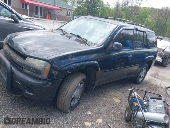 2008 Chevrolet TrailBlazer 3LT with VIN 1GNDT13S382231266, listed as a IAAI auction lot 42216198 with 144,302 mi miles and . Bid and sale history available at DreamBid. Image 2.