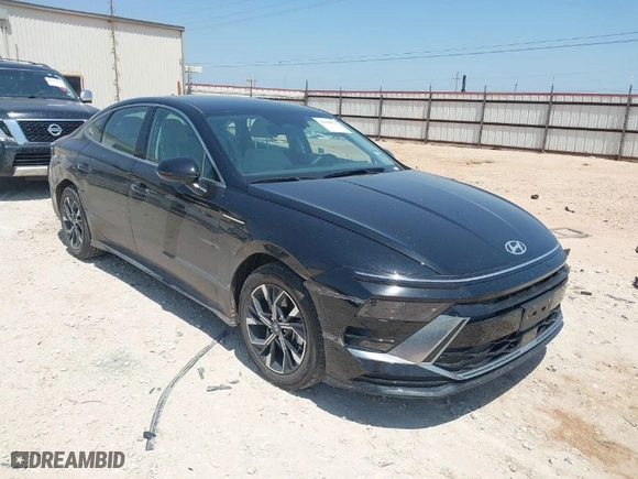 2025 Hyundai Sonata SEL with VIN KMHL64JA6SA437746, listed as a IAAI auction lot 42038922 with 10,156 mi miles. Bid and sale history available at carsss.com. Image 1.