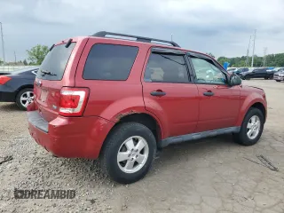 2012 Ford Escape XLT z VIN 1FMCU9DG8CKA63185, wystawiony jako Copart lot #64133205 z przebiegiem 161 024 mil mil oraz Czysty tytuł • Clean title. Historia ofert i sprzedaży dostępna na DreamBid. Obrazek 3.