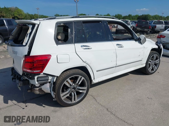 2015 Mercedes-Benz GLK 350 with VIN WDCGG5HB4FG411764, listed as a IAAI auction lot 41954685 with Not Provided miles and . Bid and sale history available at DreamBid. Image 4.