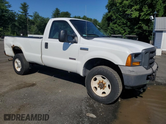 2005 Ford F-350 XL with VIN 1FTWF31P95EB83561, listed as a Copart auction lot 61926994 with 195,588 mi miles and Clean title. Bid and sale history available at DreamBid. Image 4.