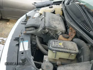 2000 Chevrolet Express Cargo YF7 z VIN 1GBFG15R6Y1173065, wystawiony jako IAAI lot #41357260 z przebiegiem 242 540 mil mil oraz . Historia ofert i sprzedaży dostępna na DreamBid. Obrazek 18.