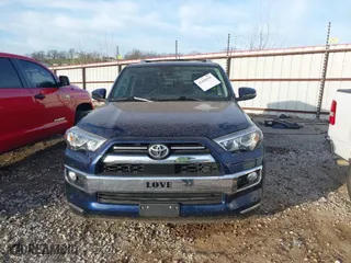 2020 Toyota 4Runner SR5 with VIN JTEBU5JR2L5830456, listed as a IAAI auction lot 41805595 with 52,525 mi miles. Bid and sale history available at carsss.com. Image 13.