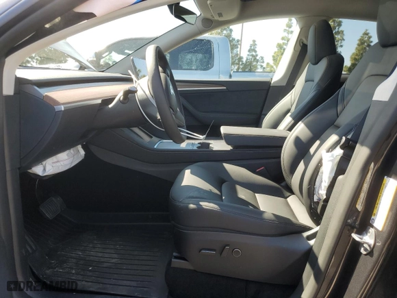 2025 Tesla Model Y Long Range with VIN 7SAYGDEE9SF302274, listed as a Copart auction lot 46942325 with 238 mi miles and Salvage Title. Bid and sale history available at carsss.com. Image 7.