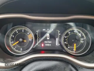2016 Jeep Cherokee Latitude z VIN 1C4PJMCB0GW163707, wystawiony jako Copart lot #57449945 z przebiegiem 181 382 mil mil oraz Czysty tytuł • Clean title. Historia ofert i sprzedaży dostępna na DreamBid. Obrazek 9.