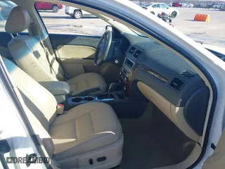 2011 Ford Fusion SEL with VIN 3FAHP0JA8BR255770, listed as a IAAI auction lot 41744199 with 146,889 mi miles. Bid and sale history available at carsss.com. Image 5.
