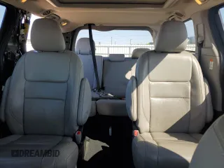 2015 Toyota Sienna Limited с VIN 5TDDK3DC5FS117905, выставлен на аукционе Copart как лот 58170795 с пробегом 118 532 миль миль и Списание • Salvage title. История ставок и продаж доступна на DreamBid. Изображение 10.
