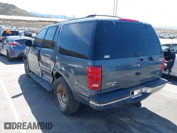 2000 Ford Expedition XLT with VIN 1FMRU1561YLB33693, listed as a IAAI auction lot 41840412 with 1 mi miles. Bid and sale history available at carsss.com. Image 3.