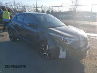 2018 Toyota C-HR XLE z VIN NMTKHMBXXJR029117, wystawiony jako IAAI lot #41502447 z przebiegiem 47 885 mil mil oraz . Historia ofert i sprzedaży dostępna na DreamBid. Obrazek 1.