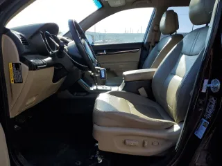 2011 Kia Sorento EX with VIN 5XYKU4A2XBG047828, listed as a Copart auction lot 46066405 with 187,962 mi miles and Salvage Title. Bid and sale history available at carsss.com. Image 7.