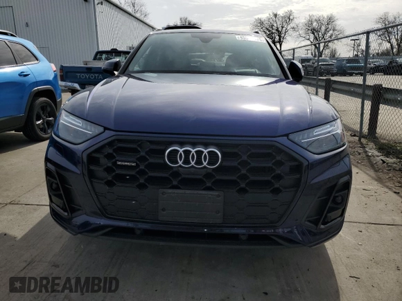 2022 Audi Q5 S line Prestige z VIN WA1FAAFY7N2010315, wystawiony jako Copart lot #45582475 z przebiegiem 45 149 mil mil oraz Szkoda całkowita • Salvage title. Historia ofert i sprzedaży dostępna na DreamBid. Obrazek 5.