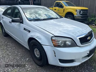 2013 Chevrolet Caprice z VIN 6G1MK5R32DL829691, wystawiony jako Copart lot #66304105 z przebiegiem 92 576 mil mil oraz Czysty tytuł • Clean title. Historia ofert i sprzedaży dostępna na DreamBid. Obrazek 1.
