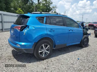 2018 Toyota RAV4 XLE z VIN JTMWFREV6JJ198161, wystawiony jako Copart lot #60288815 z przebiegiem 52 231 mil mil oraz Szkoda całkowita • Salvage title. Historia ofert i sprzedaży dostępna na DreamBid. Obrazek 3.