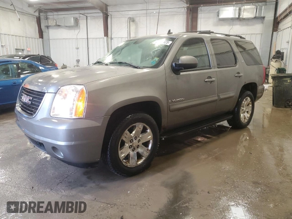 2007 GMC Yukon SLE with VIN 1GKFK13077J126788, listed as a Copart auction lot 43276125 with 194,892 mi miles and Clean Title. Bid and sale history available at carsss.com. Image 1.