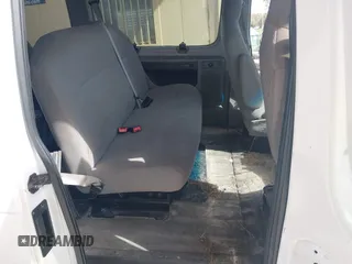 2014 Ford Econoline Passenger XL with VIN 1FBNE3BL5EDB11826, listed as a IAAI auction lot 40860317 with 216,900 mi miles. Bid and sale history available at carsss.com. Image 8.