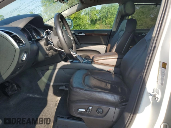 2012 Audi Q7 S line с VIN WA1DGAFE3CD007747, выставлен на аукционе Copart как лот 61543995 с пробегом 182 957 миль миль и Списание • Salvage title. История ставок и продаж доступна на DreamBid. Изображение 7.