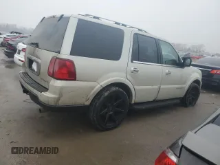 2005 Lincoln Navigator Luxury with VIN 5LMFU28505LJ06747, listed as a Copart auction lot 43131645 with 218,140 mi miles and Salvage Title. Bid and sale history available at carsss.com. Image 3.